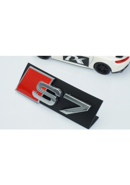 S7 Gümüş Kırmızı 3D Ön Panjur Logo Audi Ile Uyumlu fırsatları