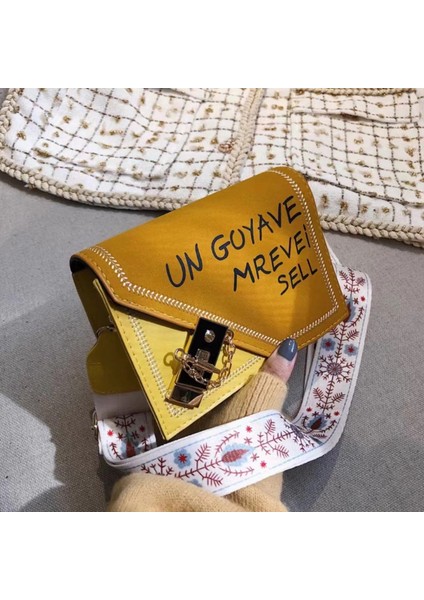 Mat Çapraz Askılı Çanta, Basit Bir Geniş Bantlı Küçük Kare Çantadır (Yurt Dışından)