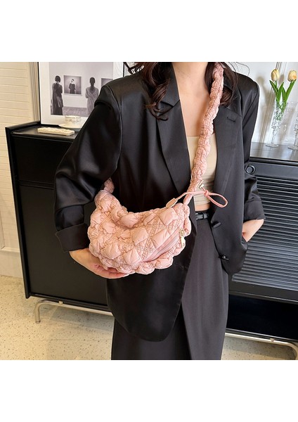 Kadın Çantasıkore Niş Çok Yönlü Tek Omuzlu Crossbody Çantakadın Günlük Kabarcık Börek Çantasıpileli Bulut Çantası (Yurt Dışından) fiyatları