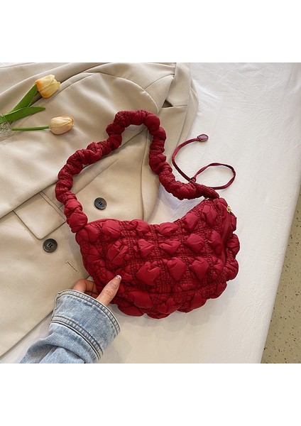 Kadın Çantası Kore Niş Çok Yönlü Tek Omuzlu Crossbody Çantakadın Günlük Kabarcık Börek Çantasıpileli Bulut Çantası (Yurt Dışından) fiyatları