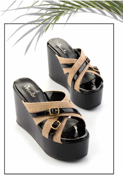 Siyah Rugan Kadın Terlik K04534020008