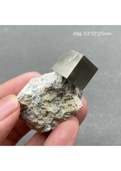 No.4 Boyutu % 100 Doğal Spauboid ve Küp Pirit Mineral Örnek Taşları ve Kristalleri Şifalı Kristaller Kuvars Değerli Taşlar (Yurt Dışından)