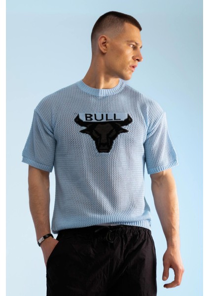 Boğa Figürlü Delikli Triko Tişört