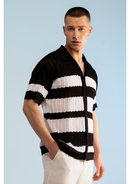 Kalın Çizgili Düğmeli Polo Yaka Triko fiyatları