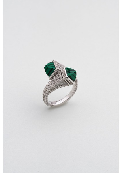 Tanrıça 18 Ayar Beyaz Altın Kaplama Gümüş Tasarım Yüzük