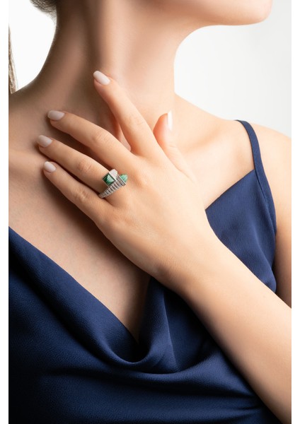 Tanrıça 18 Ayar Beyaz Altın Kaplama Gümüş Tasarım Yüzük fiyatları