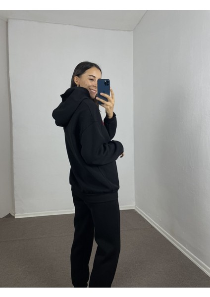 Siyah Kalp Nakışlı Oversize Sweatshirt M