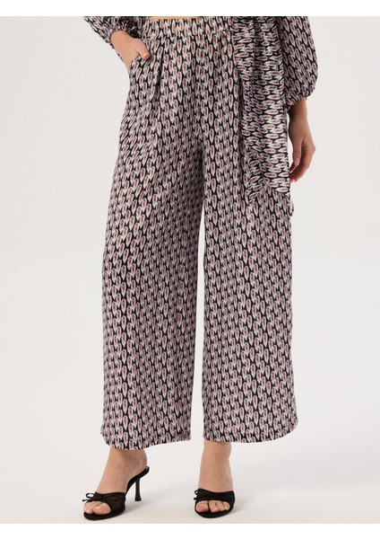 Bol Paça Pantolon - Kırmızı Desenli modelleri