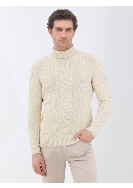 Ekru Yarım Balıkçı Yaka Pamuk Karışımlı Triko Kazak