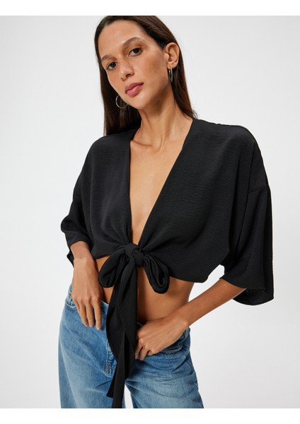 Crop Üst V Yaka Bağlama Detaylı Oversize Kimono Kol