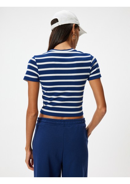 Basic Tişört Kısa Kollu Bisiklet Yaka Slim Fit fırsatları