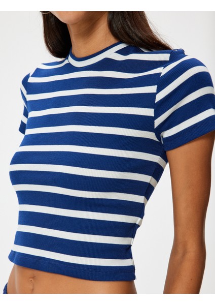 Basic Tişört Kısa Kollu Bisiklet Yaka Slim Fit indirimleri