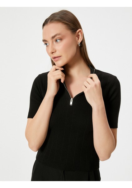 Polo Yaka Triko Kazak Yarım Fermuarlı Kısa Kollu Dokulu