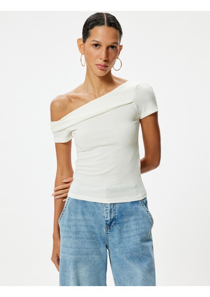 Kısa Kollu Tişört Omzu Açık Slim Fit modelleri