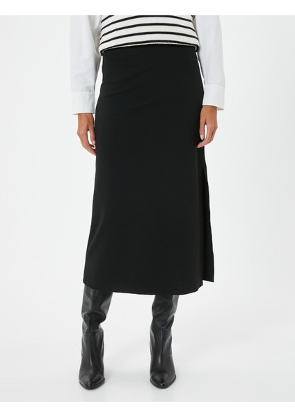 Yanları Yırtmaç Detaylı Uzun Etek modelleri