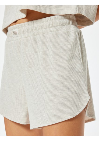 Dokumalı Şort Pijama Altı Beli Lastikli Etiket Detaylı indirimleri