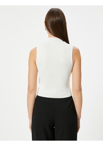 Balıkçı Yaka Basic Triko Üst Kolsuz fırsatları