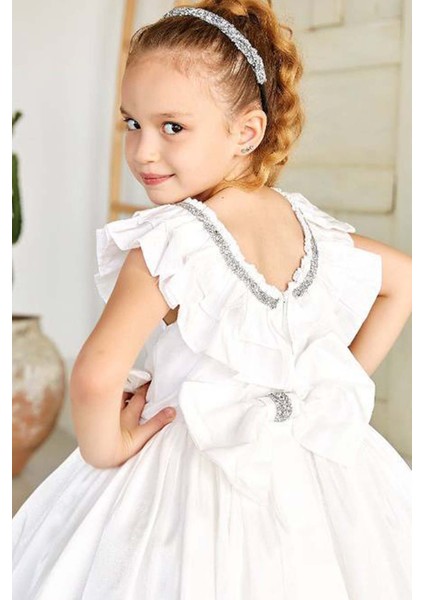 Kız Çocuk Göğsü Taş Işlemeli ve Fırfır Detaylı Beyaz Abiye fırsatları