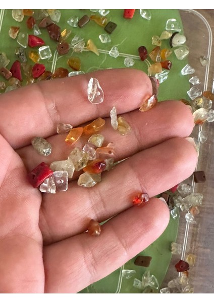 Kırma Taş Takı Boncuğu 30 gr Takribi 90/110 Adet