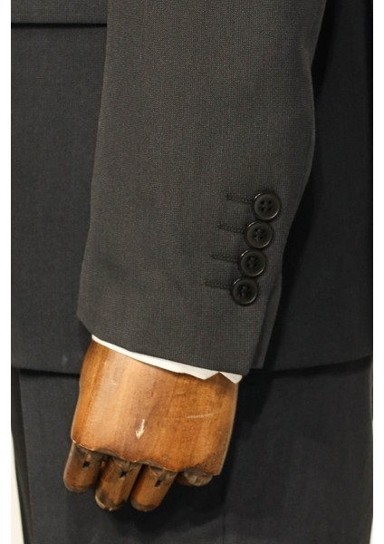 Tek Düğmeli Sivri Yaka Yelekli Siyah Erkek Takım Elbise indirimleri