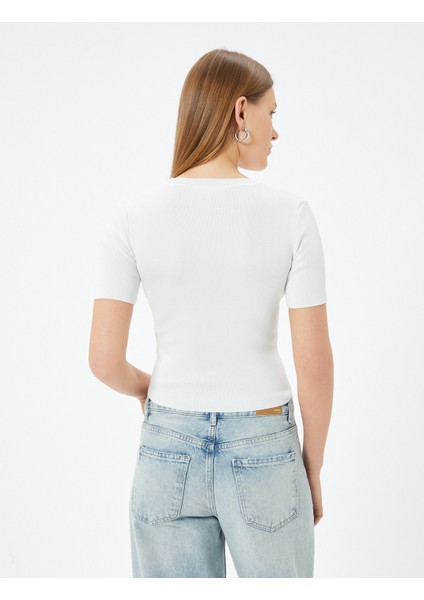 Crop Triko Kazak Kısa Kollu Bisiklet Yaka fırsatları