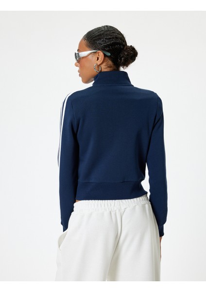 Fermuarlı Crop Sweatshirt Biyeli Dik Yaka Şardonlu fırsatları