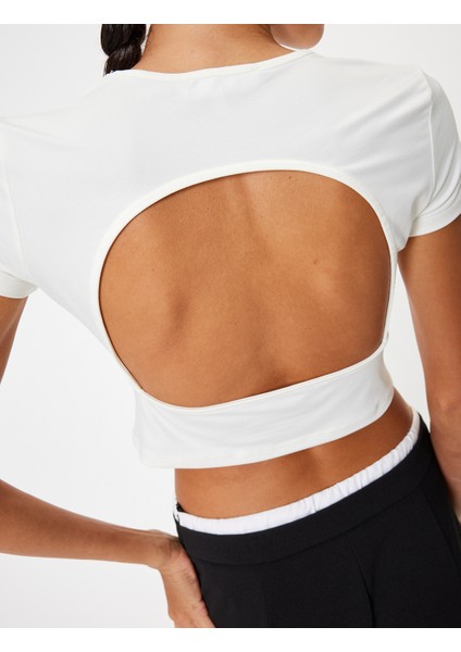 Crop Tişört Sırt Detaylı Bisiklet Yaka Kısa Kollu Slim Fit