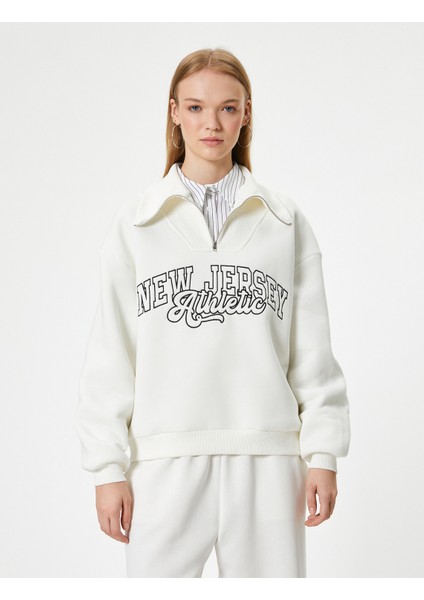 Kolej Sweatshirt Baskılı Yarım Fermuarlı Relax Fit Işlemeli Ribanalı modelleri
