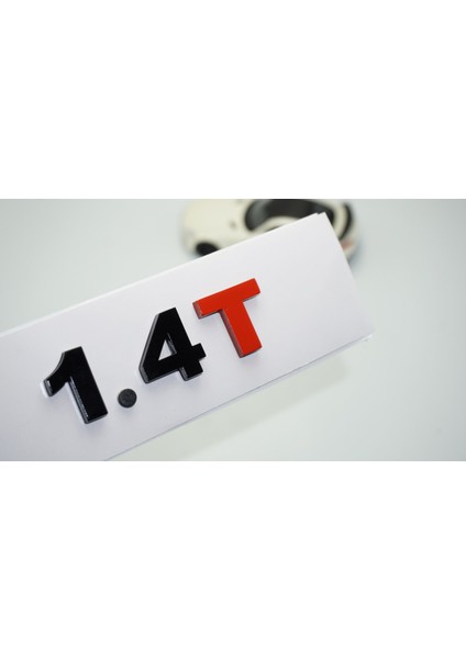 1.4t Bagaj Siyah Kırmızı Yazı Logo Volkswagen Ile Uyumlu fiyatları