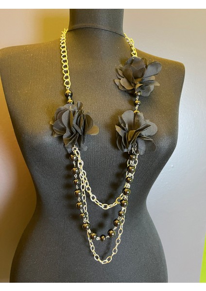 Siyah Boncuk ve Çiçekli Kadın Tasarım Kolye Boy 40 fiyatları