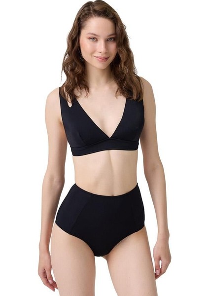 Siyah Üçgen Cut Out/Pencereli Bikini Üstü