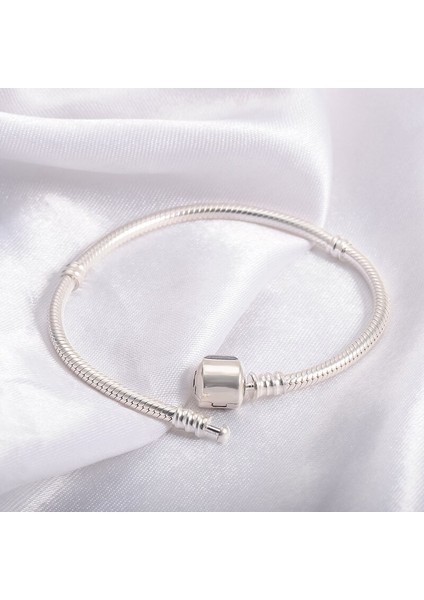 19CM Orijinal Ayar cm Gümüş Yılan Zincir Bilezik Güvenli Kalp Toka Boncuk Charms Bilezik Kadınlar Için Dıy Takı Yapımı (Yurt Dışından) fırsatları