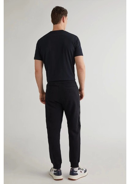 Erkek Siyah Regular Fit Eşofman Altı