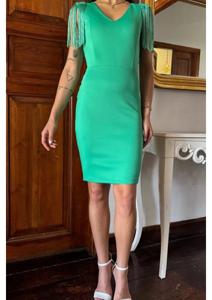 Yeşil Omuz Püsküllü Dalgıç Kumaş Abiye Elbise P-00011704 modelleri