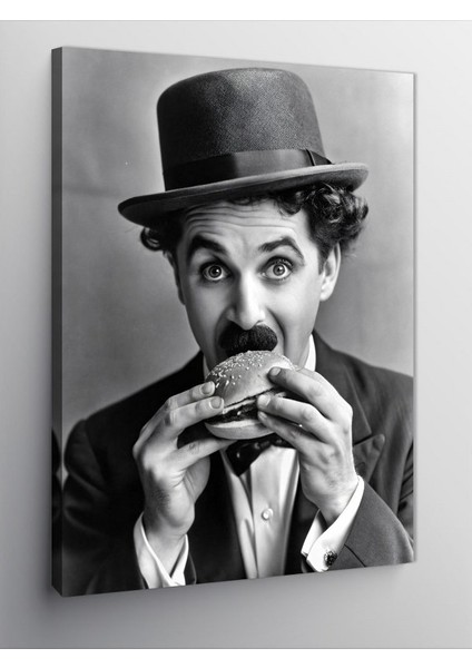 Kanvas Tablo Charlie Chaplin Hamburger Yiyor