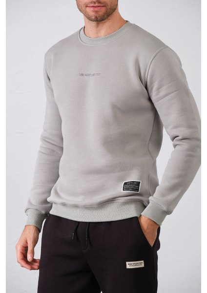 Erkek Nakışlı Slim Fit Bisiklet Yaka Sweatshirt 3 Iplilk Şardonlu Kumaş fiyatları