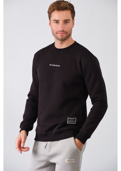 Erkek Nakışlı Slim Fit Bisiklet Yaka Sweatshirt 3 Iplilk Şardonlu Kumaş