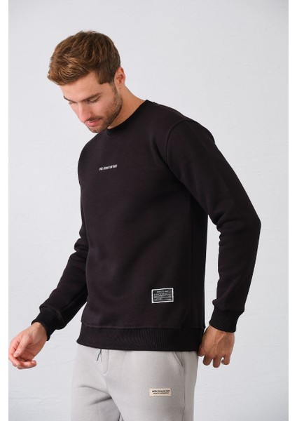 Erkek Nakışlı Slim Fit Bisiklet Yaka Sweatshirt 3 Iplilk Şardonlu Kumaş