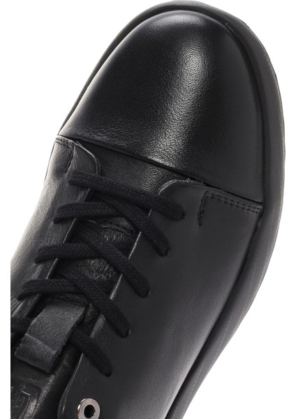 Erkek Siyah Bağcıklı Deri Sneaker 24SFD624318
