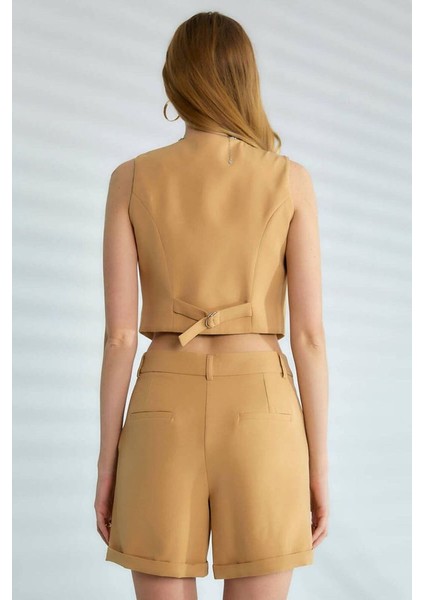 Kaylee V Yaka Düğmeli Crop Yelek fırsatları