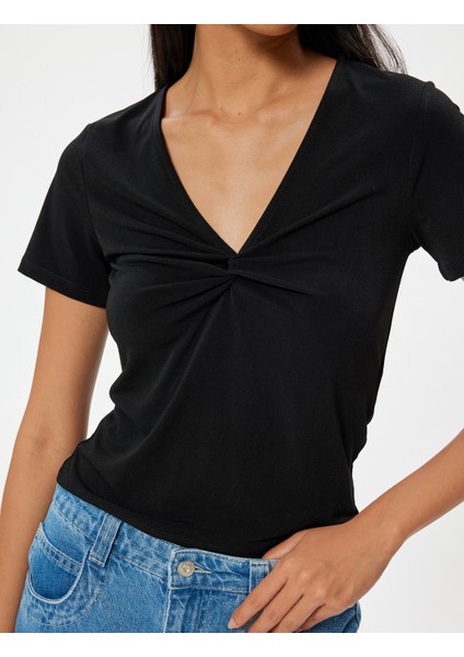 Drapeli V Yaka T-Shirt Kısa Kollu indirimleri