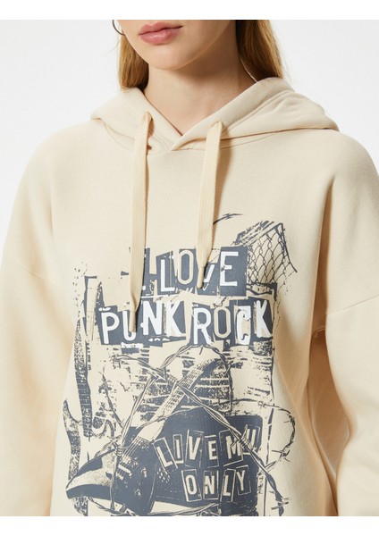 Oversize Kapüşonlu Sweatshirt Slogan Baskılı Uzun Kollu indirimleri