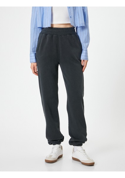 Jogger Eşofman Altı Relax Fit Yıkamalı Beli Lastikli Cepli modelleri