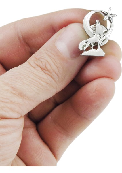 Ay Yıldızlı Uluyan Kurt Metal Yaka Rozeti 1 Adet fırsatları