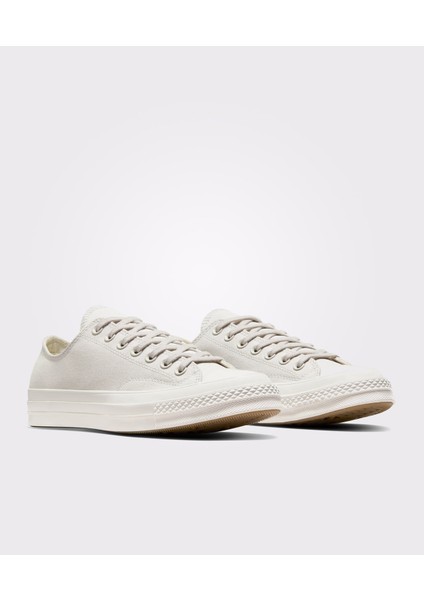 Chuck 70