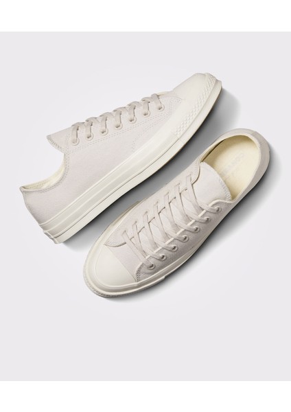 Chuck 70