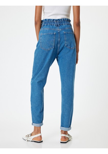 Beli Lastikli Yüksek Bel Düğmeli Paçası Katlı Kot Pantolon - Crop Mom Jean fırsatları