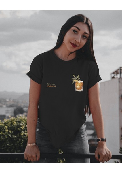 Old Fashioned Kokteyll Tasarım Relaxed Fit Kadın Önü Baskılı Tişört