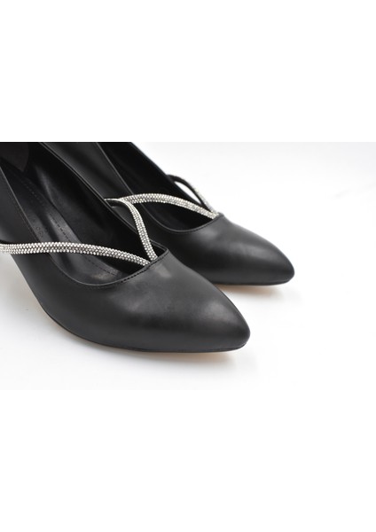 (Ayem) Taş Biye Detaylı Topuklu Kadın Ayakkabı Siyah modelleri