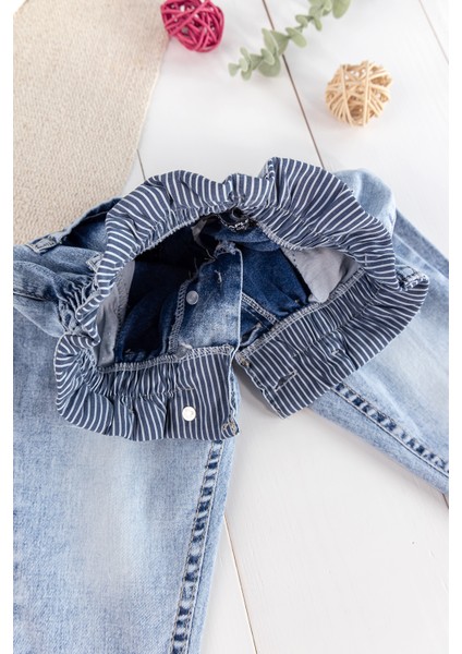 Çilek Nakışlı Denim Kumaşlı Beli Lastikli Kız Bebek Kot Pantolon indirimleri